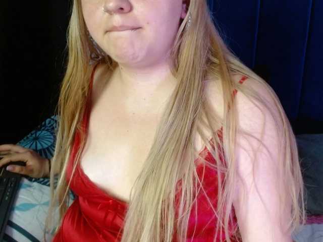 Julieta-wish live cam on BongaCams