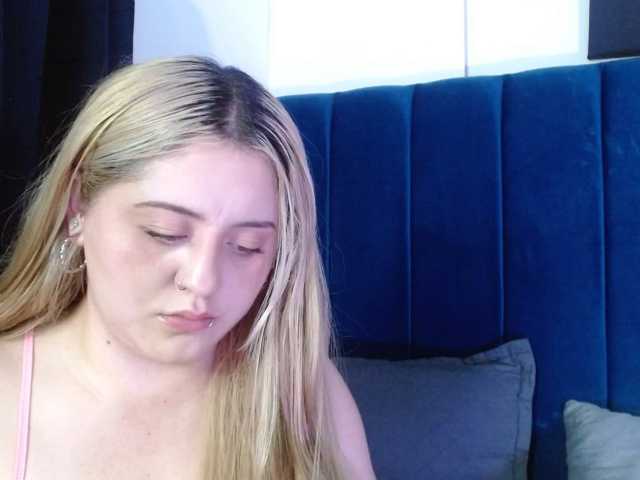 Julieta-wish live cam on BongaCams