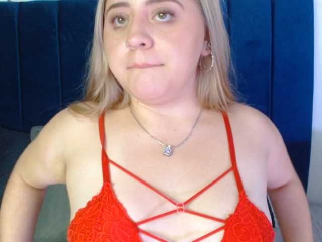 Julieta-wish live cam on BongaCams