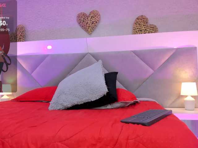 Alina-Roberts live cam preview