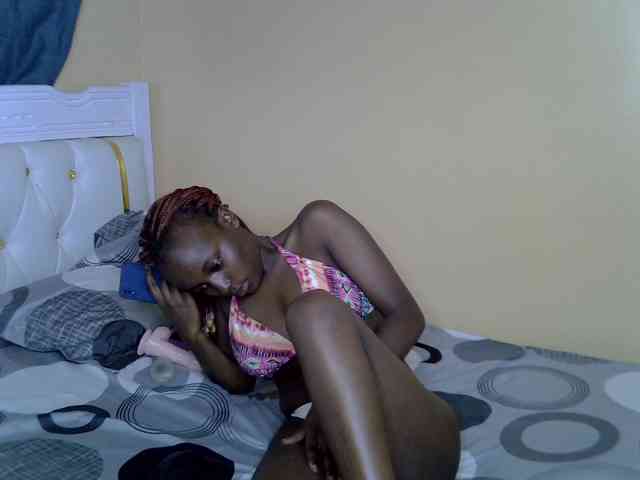 PetiteAlluree's webcam live show