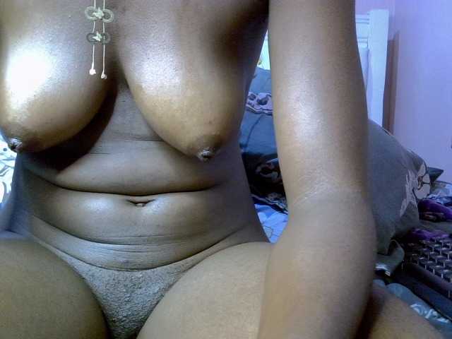PetiteSassy live cam on BongaCams