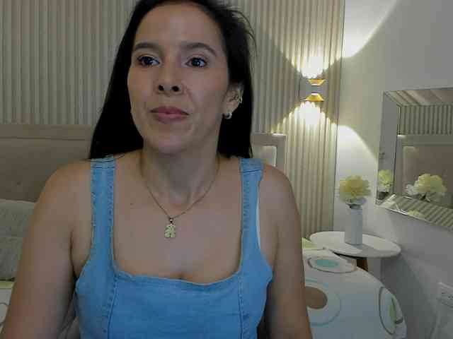 Christinee webcam