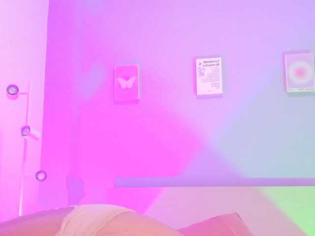 MaryWells, en vivo ahora en BongaCams