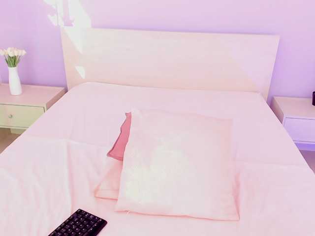 MaryWells live cam preview