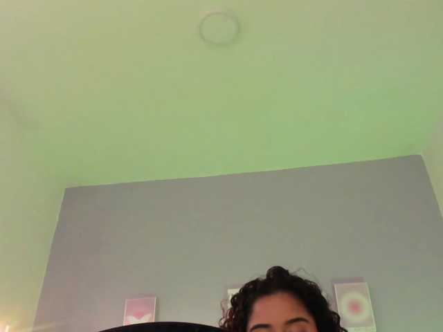 MaryWells live cam preview