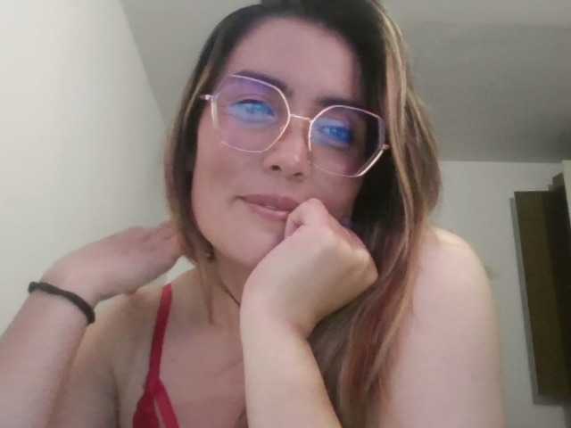 luciasexy2 live cam on BongaCams
