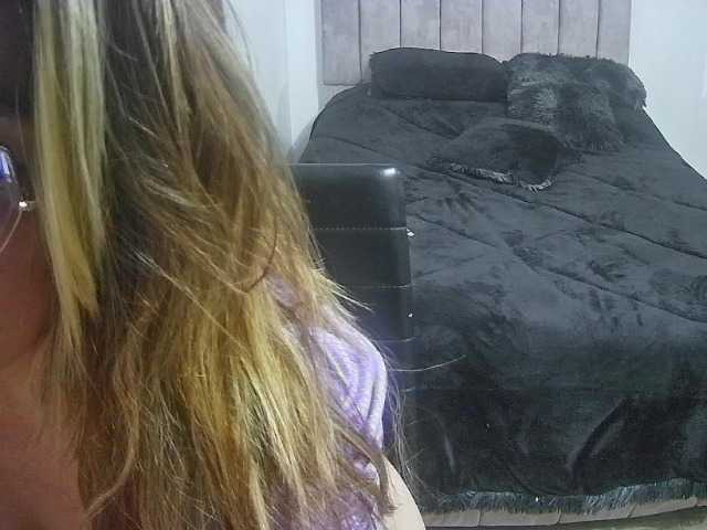 luciasexy2 live cam on BongaCams