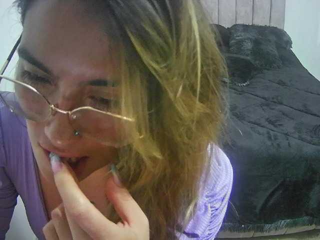 luciasexy2 live cam on BongaCams