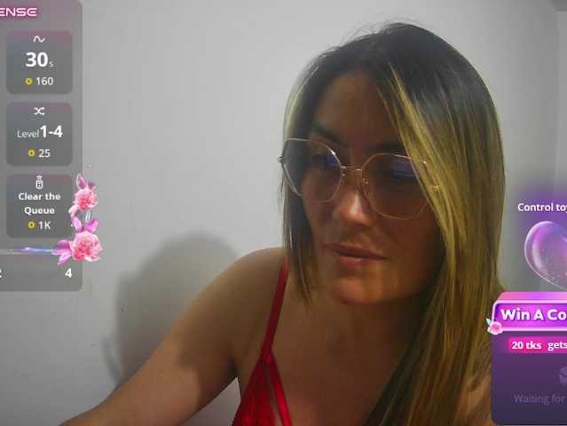 luciasexy2 live cam on BongaCams