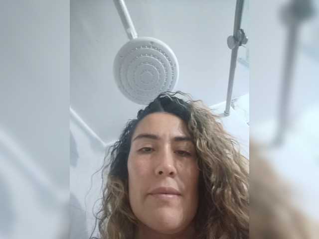 luciasexy2 live cam on BongaCams