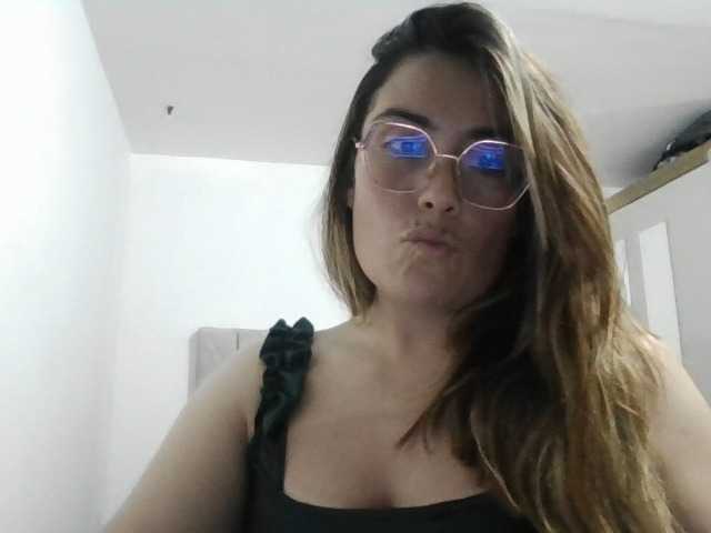 luciasexy2, en directo ahora en BongaCams