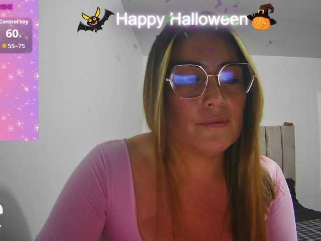 luciasexy2, live now on BongaCams