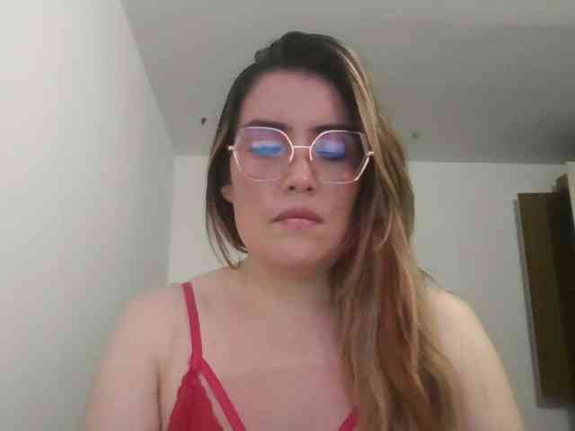 luciasexy2 webcam