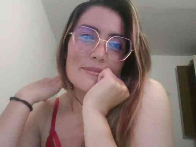 luciasexy2 webcam
