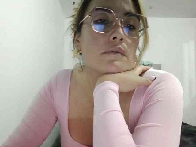 luciasexy2 webcam
