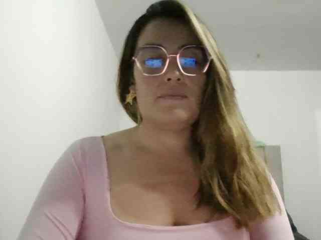 luciasexy2 webcam