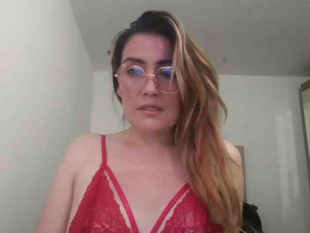 luciasexy2 webcam