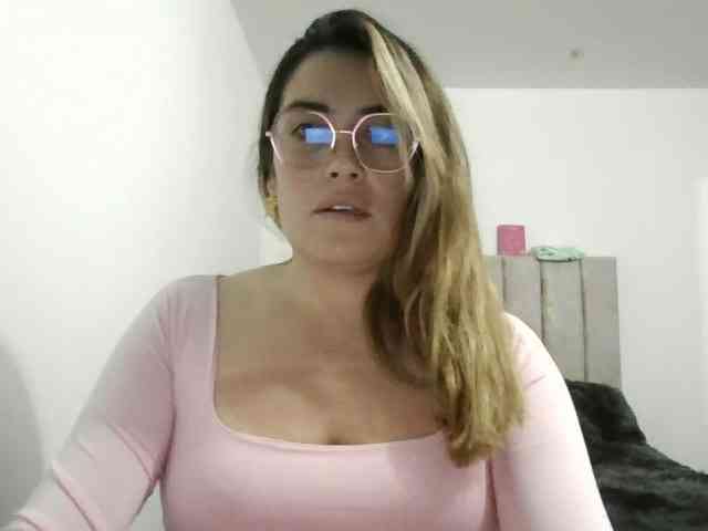 luciasexy2 webcam