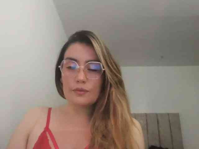 luciasexy2 webcam