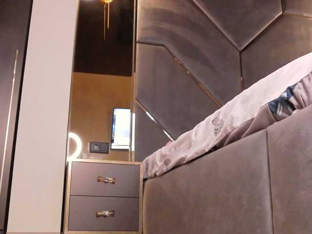 CristalSky05 live cam preview
