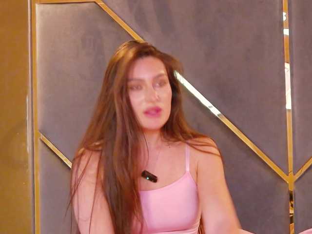 CristalSky05, en vivo ahora en BongaCams