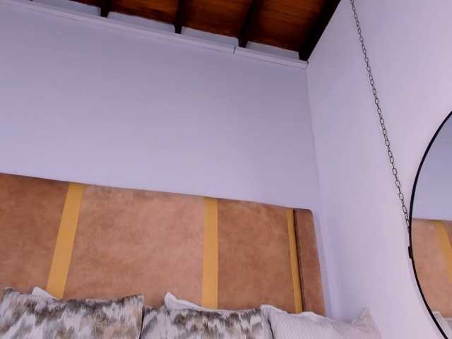 maviecooper live cam on BongaCams