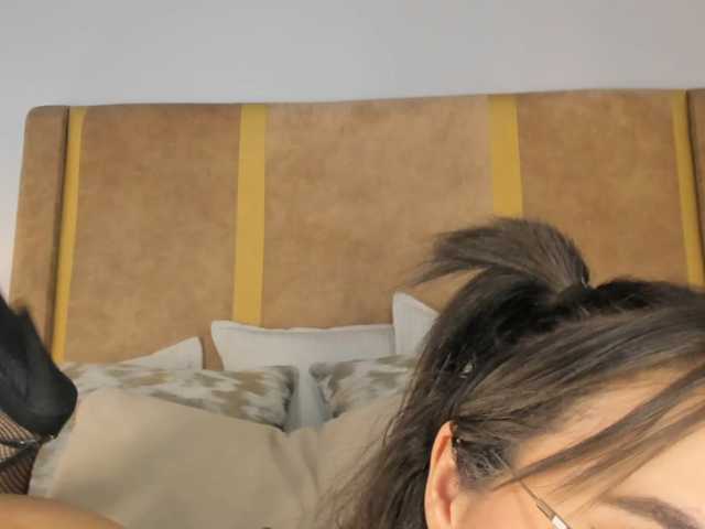 MavieCooper live cam preview