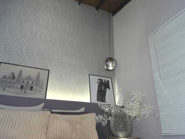 maviecooper live cam on BongaCams
