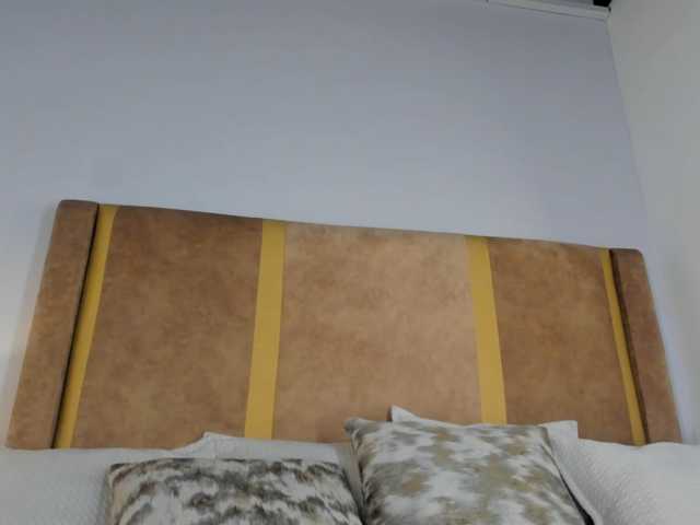 maviecooper live cam on BongaCams