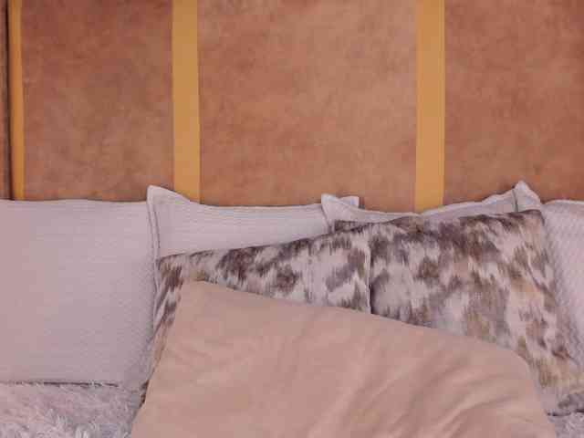 MavieCooper webcam