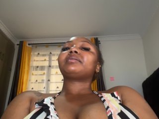 KinkyArya