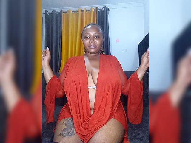 KinkyArya
