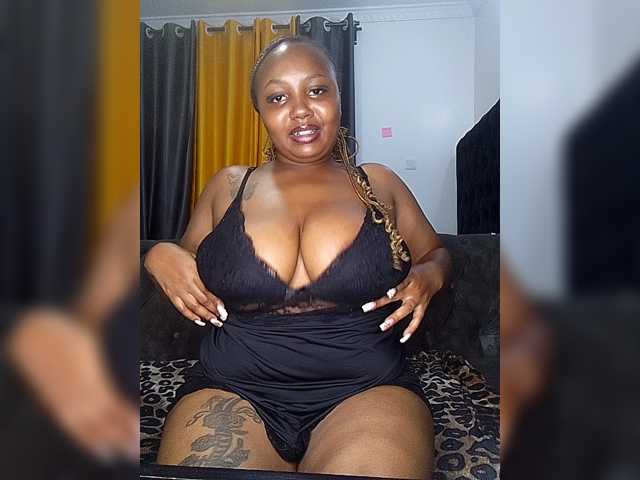 KinkyArya