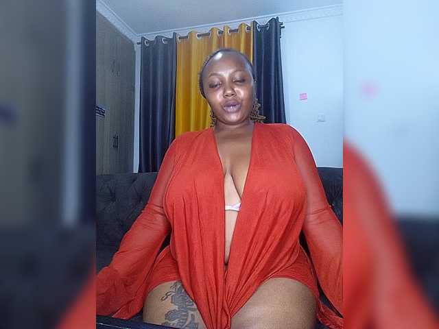 KinkyArya