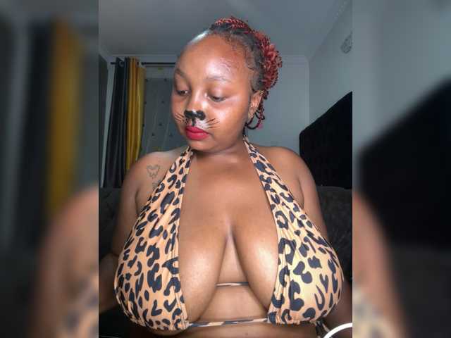KinkyArya