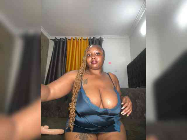 KinkyArya webcam
