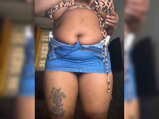 KinkyArya