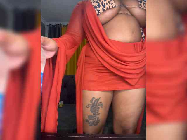 KinkyArya webcam