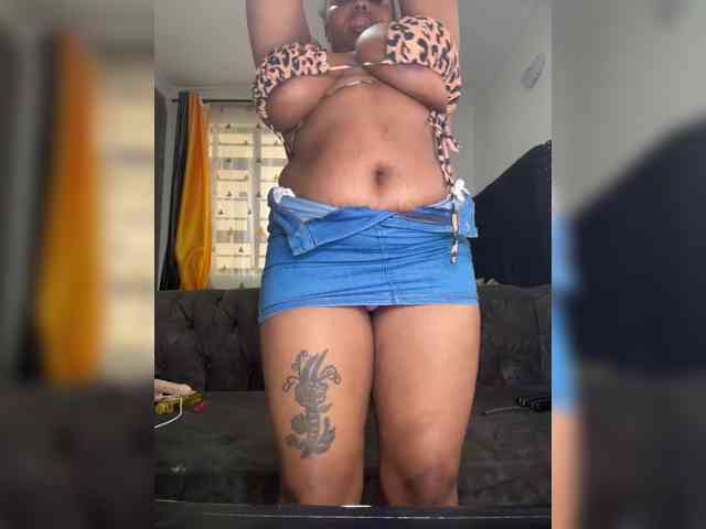 KinkyArya