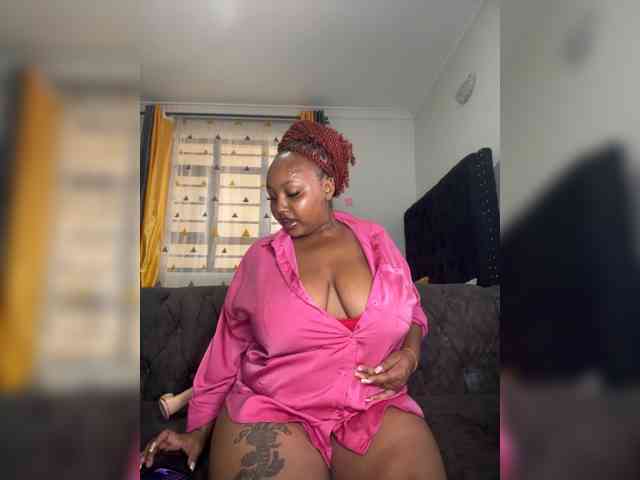 KinkyArya