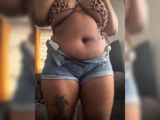 KinkyArya