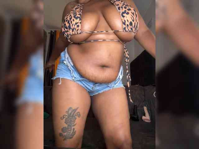 KinkyArya KinkyArya