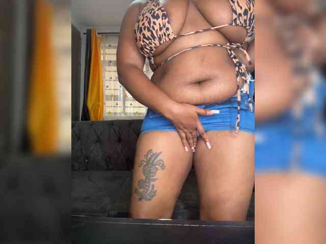 KinkyArya