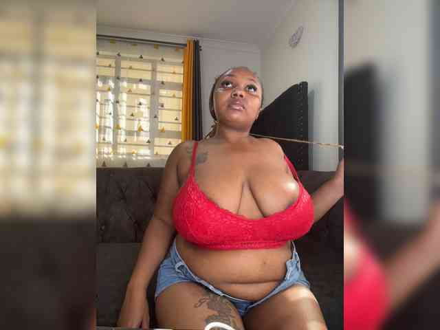 KinkyArya webcam