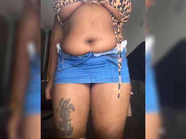 KinkyArya