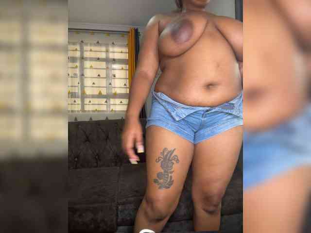 KinkyArya webcam