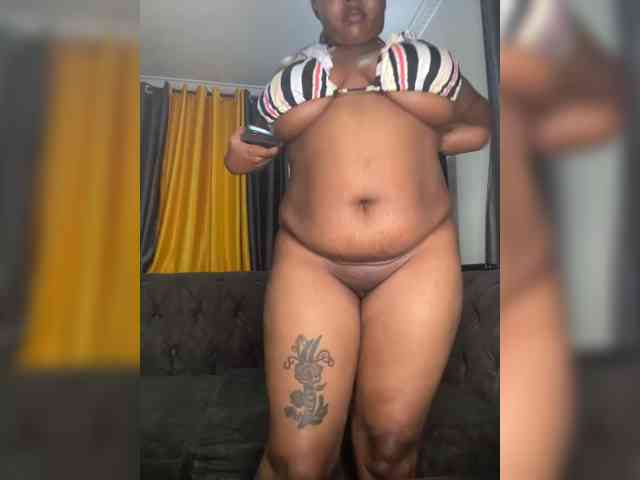 KinkyArya webcam