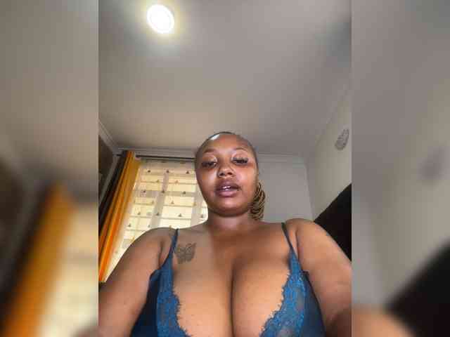 KinkyArya webcam