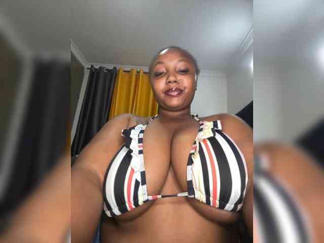 KinkyArya webcam